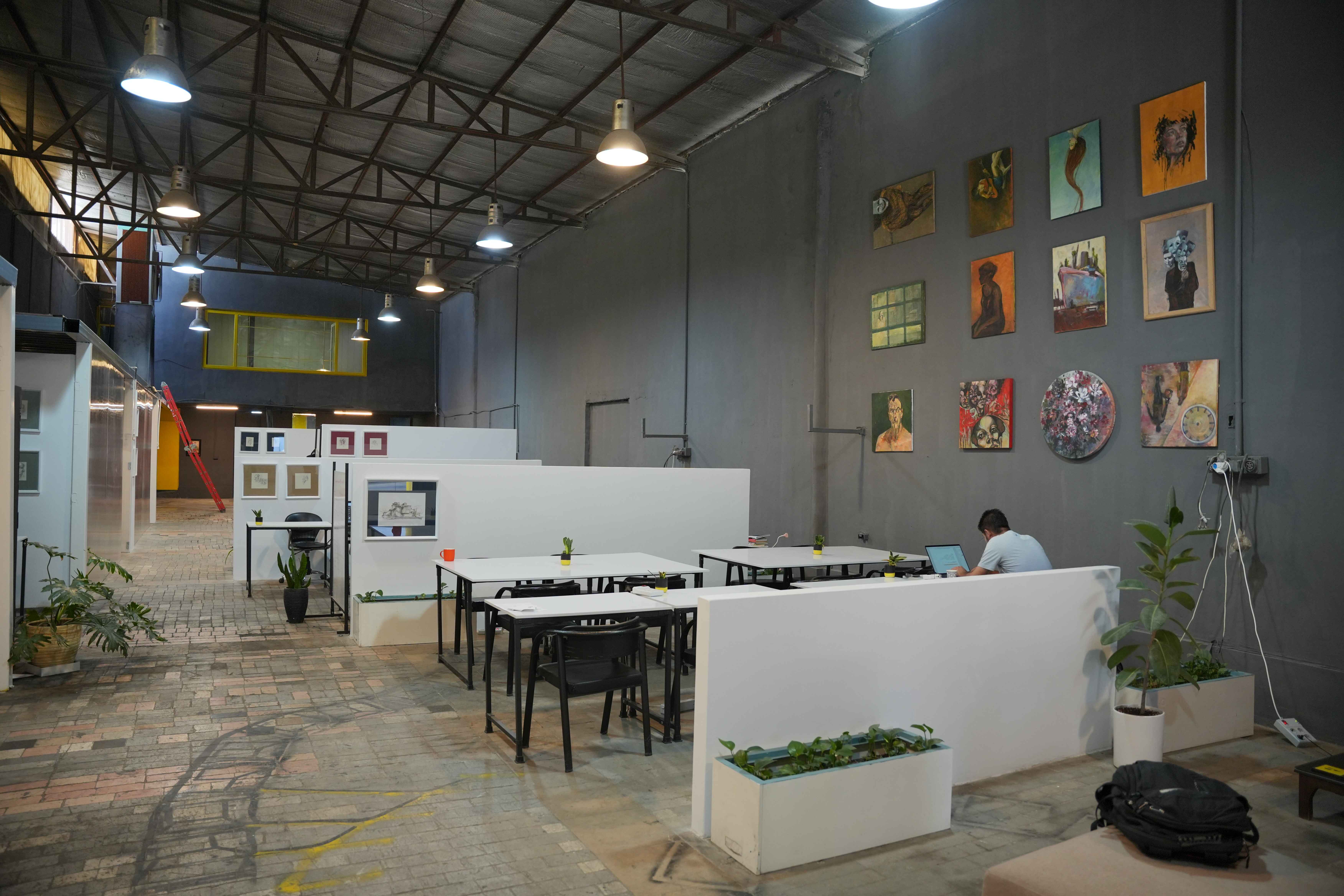 فضای کار اشتراکی هموار در سال 1403