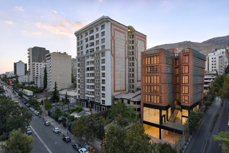 Hitra residential